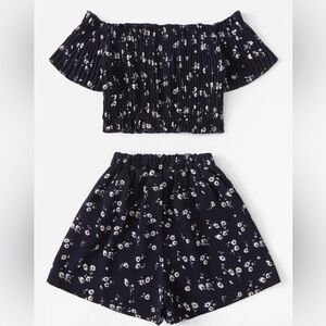 2 piece short set with pockets size m